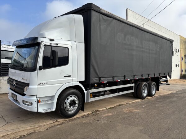 MERCEDES BENZ ATEGO 2425 2011