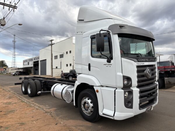 VOLKSWAGEN 25.320 CNC 2011