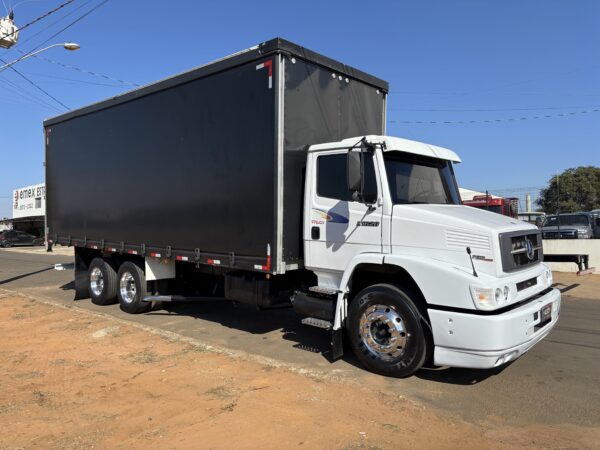 MERCEDES BENZ 1620 2004
