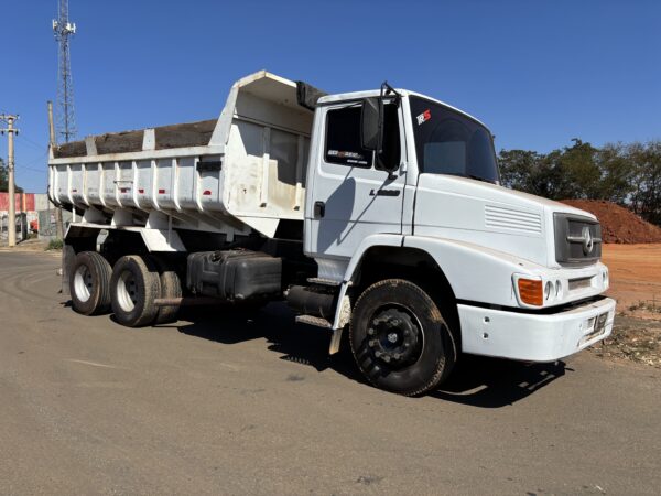MERCEDES BENZ 1620 2005