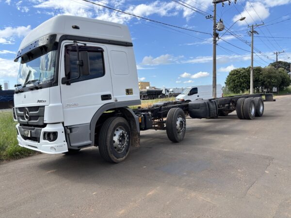 MERCEDES BENZ  ATEGO 3030 2021