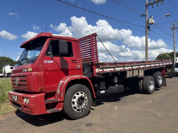 VOLKSWAGEN 17.300 2001