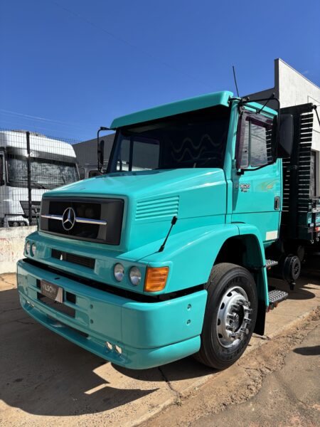 MERCEDES BENZ 1620 VERDE