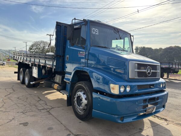 MERCEDES BENZ 1620 2009